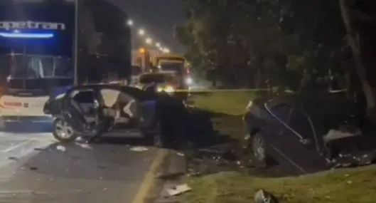 Murió segunda mujer en grave accidente de la Autopista Norte (Bogotá): confirmaron las identidades. Un joven ocasionó el siniestro. 