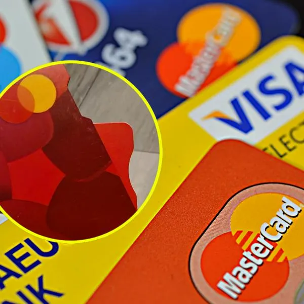 ¿Por qué algunas tarjetas bancarias tienen corte redondo, cuadrado o triangular