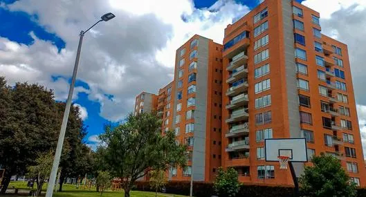 Cuál es la multa en conjuntos cerrados de Colombia por tirar escombros de obras