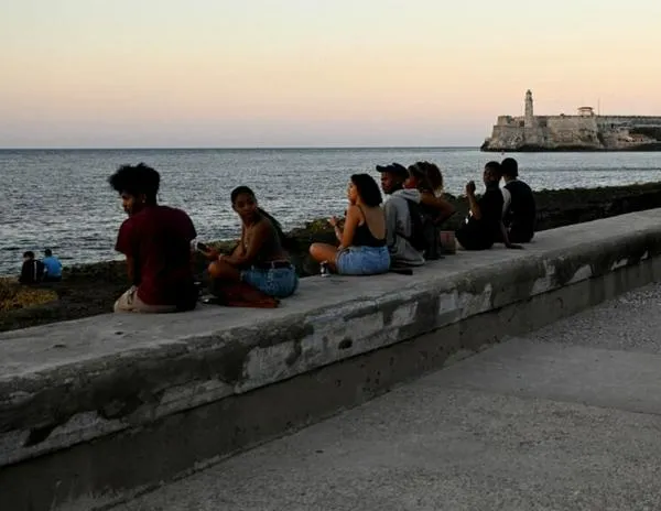 #CubaHoy: México plantea un posible puente aéreo y Rusia promete "ayuda material" a la isla