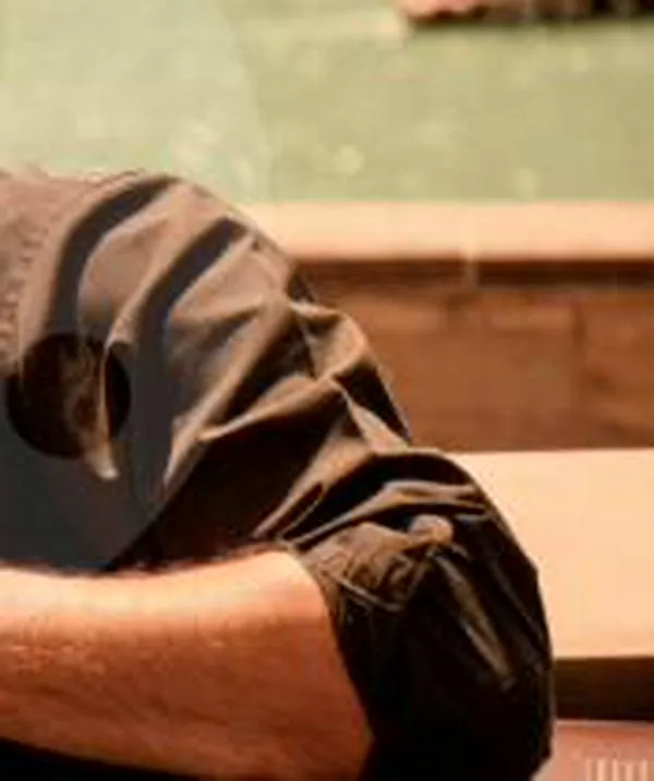 Matteo Bocelli lanza <i>Enamorarse</i>, su álbum en español, y habla de la influencia de su padre Andrea Bocelli