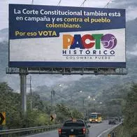 Imagen de valla contra Corte Constitucional por votos a Pacto Histórico es falsa