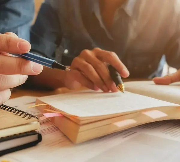 Gobierno anunció 900 becas para que profesionales estudien maestrías y doctorados sin endeudarse