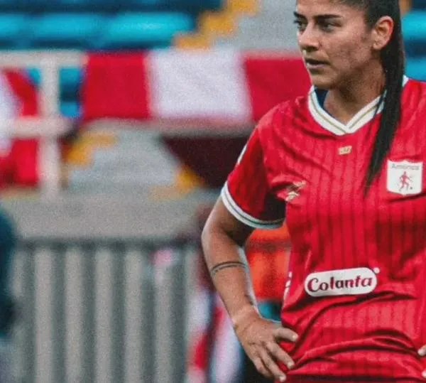 Catalina Usme regresó al fútbol colombiano y anotó gol olímpico con América vs. Junior