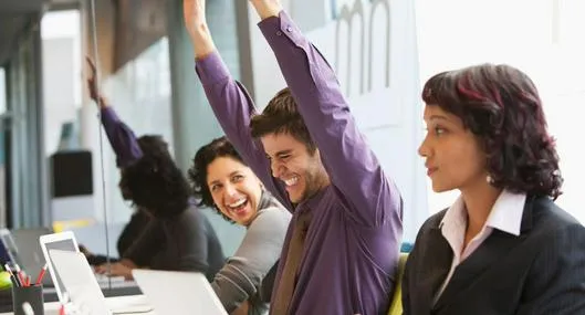 Celebran trabajadores: empresarios revelan en cuánto podrían fijar el nuevo salario mínimo, el cual fue tumbado por el Consejo de Estado. 