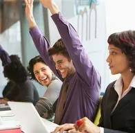 Celebran trabajadores: empresarios revelan en cuánto podrían fijar el nuevo salario mínimo, el cual fue tumbado por el Consejo de Estado. 