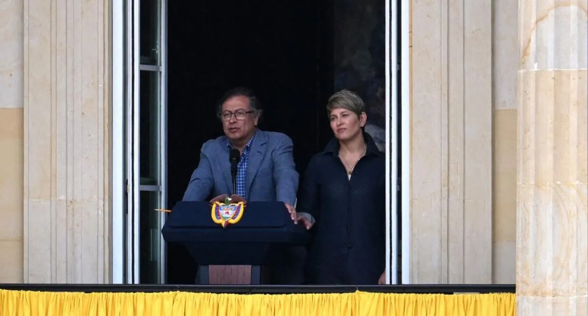 Presidencia aclara cómo son contratos del fotógrafo y maquillador de Alcocer por $ 23.000 millones