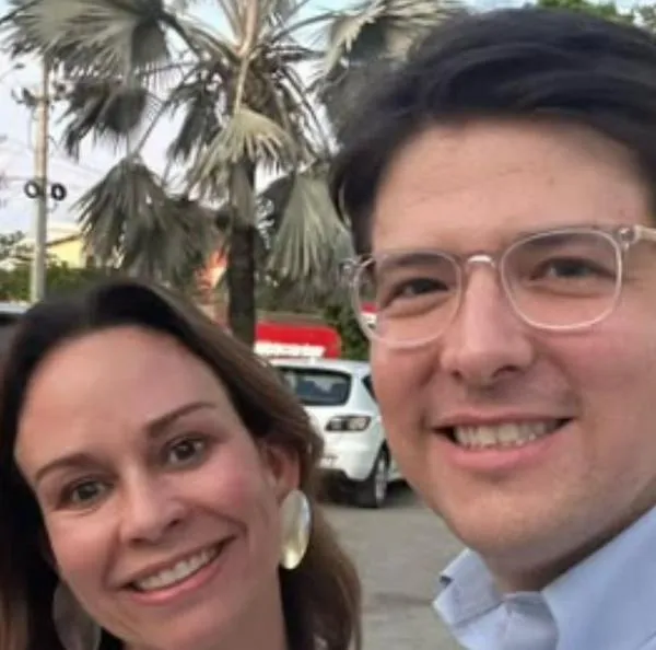 "Me tiré 3 veces de un carro": esposa de Miguel Uribe confesó detalles inéditos del crimen en Bogotá. 