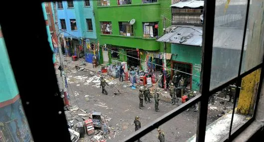 Chef Óscar Rosas reveló que cocinó carne humana en el Bronx de Bogotá y narró las aterradoras ordenes que tuvo que cumplir allí.
