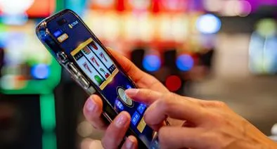 Interfaz de banca de Jugabet mostrando opciones de retiro