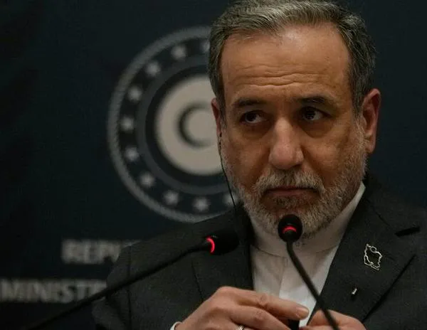 Irán-EEUU: Canciller iraní afirma que hay acuerdo sobre "líneas generales" para un pacto