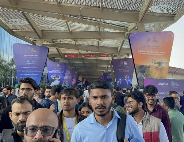 En la cumbre mundial sobre IA en Nueva Delhi, la juventud india como motor de la innovación