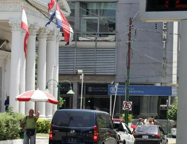 Apagón en Paraguay: en medio de una ola de calor gran parte del país se queda sin electricidad