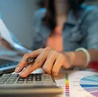 Cómo mejorar mi puntaje crediticio y cómo consultarlo gratis en Midatacrédito, ecosistema financiero de DataCrédito Experian.