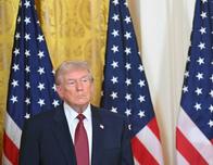 La Casa Blanca insta a Irán a alcanzar un acuerdo mientras Trump renueva la amenaza militar