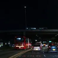 Joven de 22 años murió tras ser atropellado por bus de Transmilenio; no habría usado puente