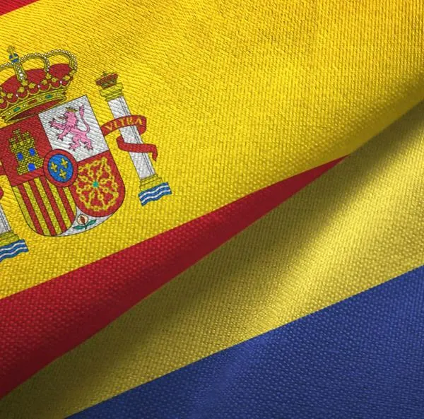 Negocio colombiano (de los grandes) entró a competir en España y sorprende lo que va a hacer con sus clientes y migrantes. 