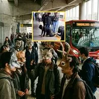 Graban grupo de therian en Transmilenio Bogotá y llevan bolsas para necesidades