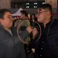 Seguidor de Gustavo Petro lanzó micrófono de influencer por caso Kevin Acosta