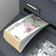 ¿Cuánto dinero se puede meter al banco sin justificar en Colombia en 2026? Ojo a los montos