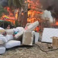 Así fue el incendio en las playas de Mendihuaca, Magdalena, a pocos minutos del parque Tayrona