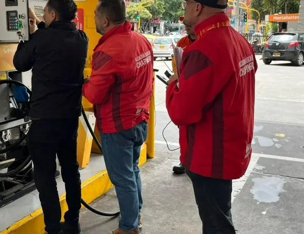 Bogotá realiza operativos para garantizar combustible exacto en estaciones de servicio de Chapinero 