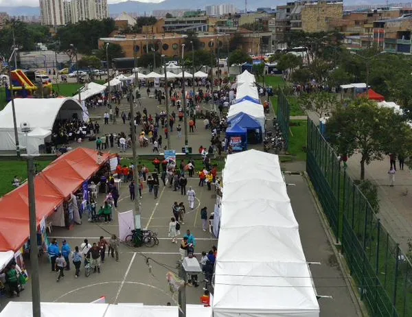 La población migrante marcó la vocación de la primera ‘Feria A Tu Servicio’ de 2026 en Ciudad Bolívar 
