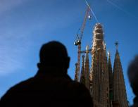 Más cerca del sueño de Gaudí: la Sagrada Familia de Barcelona alcanza su altura máxima