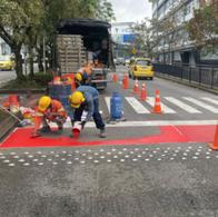 ¿Por qué algunos cruces de peatones son rojos? Multa de más de un millón
