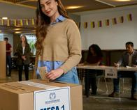 ¿Cuáles son los beneficios que otorga el certificado electoral a quienes ejercen su derecho al voto?