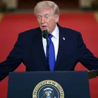 Donald Trump volvió a encender la tensión comercial al advertir que impondrá aranceles más altos a países que intenten renegociar con Estados Unidos.