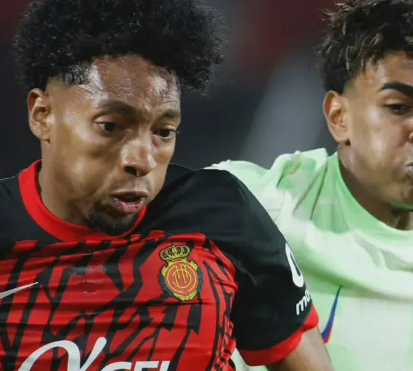 Johan Mojica recibió inesperada noticia de su club; radical cambio a pocos meses del Mundial