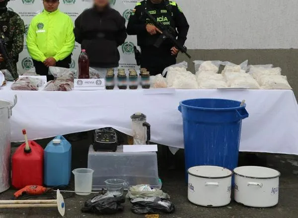 En municipio del Eje Cafetero hallaron sofisticado laboratorio de cocaína que se exportaba a Europa