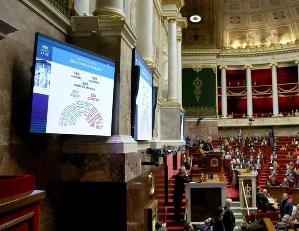 Francia: La Asamblea vuelve a adoptar un texto que crea el derecho a la muerte asistida