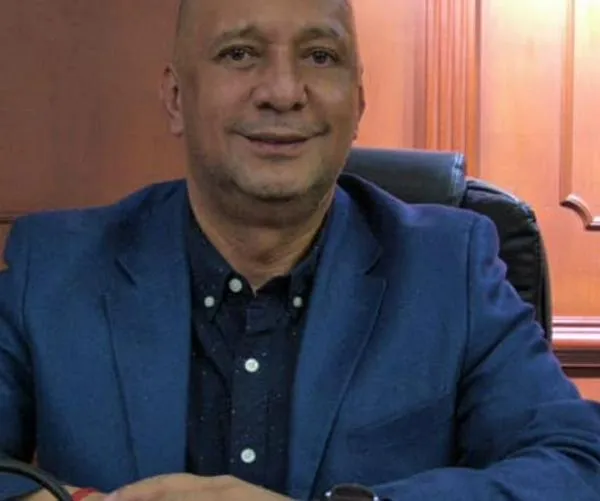 ¿Quién es Manuel Torres, candidato del Partido Liberal que participará en ciclo de debates?