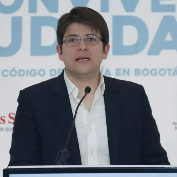 Juan Carlos Pinzón prometió beca Miguel Uribe para estudios en el exterior