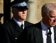 ¿Puede caer el expríncipe Andrew de la línea de sucesión al trono británico tras el escándalo Epstein?