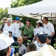 "A 3 metros": Paloma Valencia describió cómo se metió mujer con armada en uno de sus eventos junto al expresidente Uribe. 