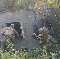 Así quedó el camión militar que se accidentó en la vía Itaibe-Paicol. Hub un fallecido