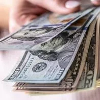 Dólar en Colombia cerró febrero con otra caída fuerte: explicaron qué pasó