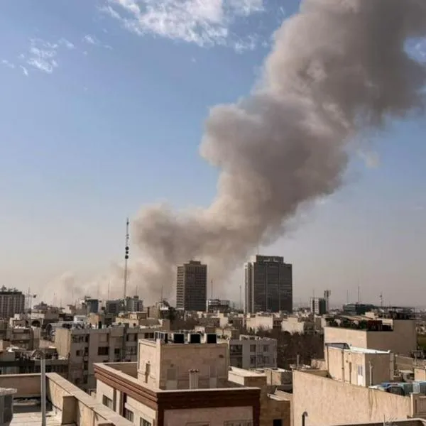 Irán lanza fuerte respuesta a la ofensiva sorpresa de Israel y Estados Unidos