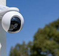 ¿Es legal instalar cámaras de seguridad afuera de la casa en Colombia? Esto dice la norma