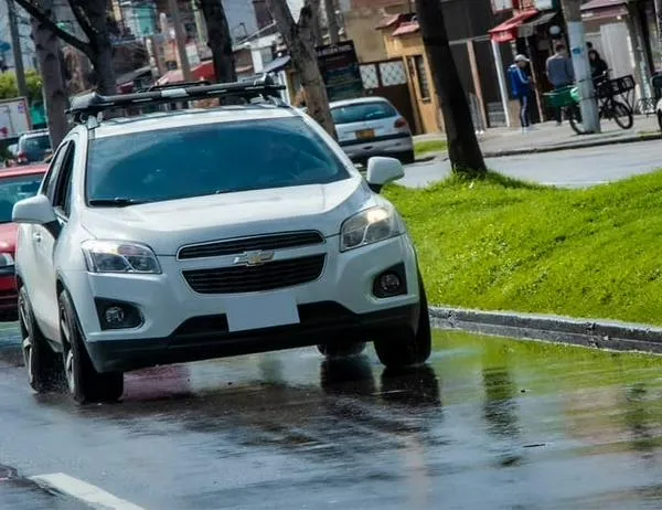 Así rige el pico y placa en Bogotá para el servicio de transporte especial en marzo de 2026  