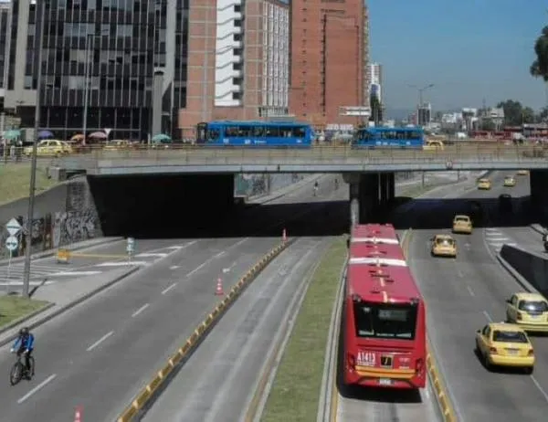 ¿Cómo funciona el pico y placa para taxis en Bogotá durante marzo de 2026? 