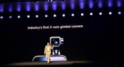 Robot Phone: Honor presentó el primer smartphone con un robot integrado junto a un humanoide