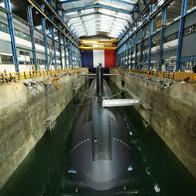 Francia desplega arsenal nuclear ante tensión de Irán