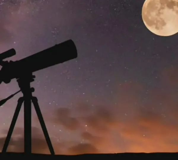 Eventos astronómicos que habrá en marzo 2026: Luna de sangre, lluvia de estrellas y más