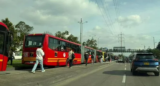 Transmilenio hoy: manifestaciones en calle 80 y NQS formaron enormes trancones