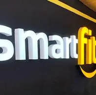 Otra muerte en sede del gimnasio Smart Fit en Colombia: falleció mujer mientras hacía ejercicio con rutina de tren superior. 