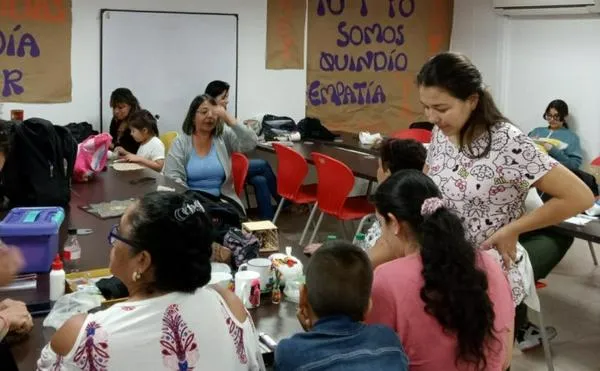 En el Eje Cafetero impulsan autocuidado y liderazgo femenino en conmemoración del 8M